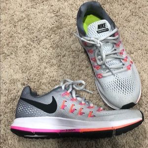 Nike Zoom Pegasus 33 in EUC!!!